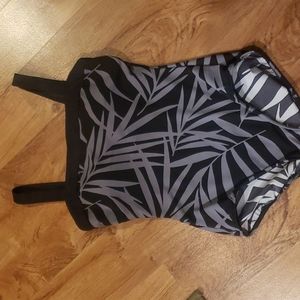 Miraclesuit 1 pc swim suit black and gray size 18